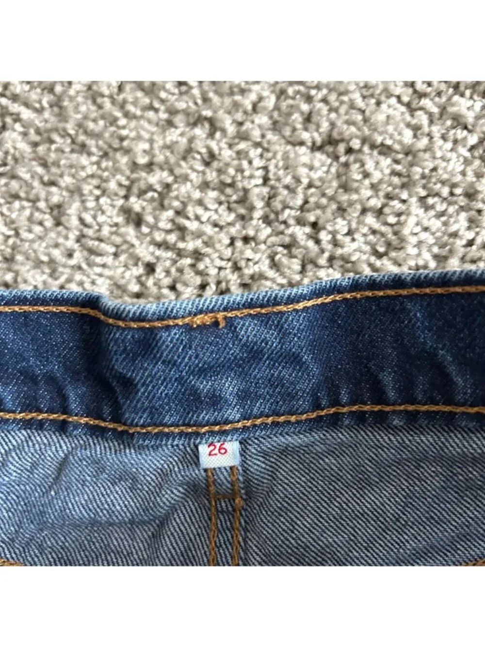 Levis Women's Sz 26 Distressed Denim Skirt High-Waisted Casual Blue Jeans - Picture 4 of 7